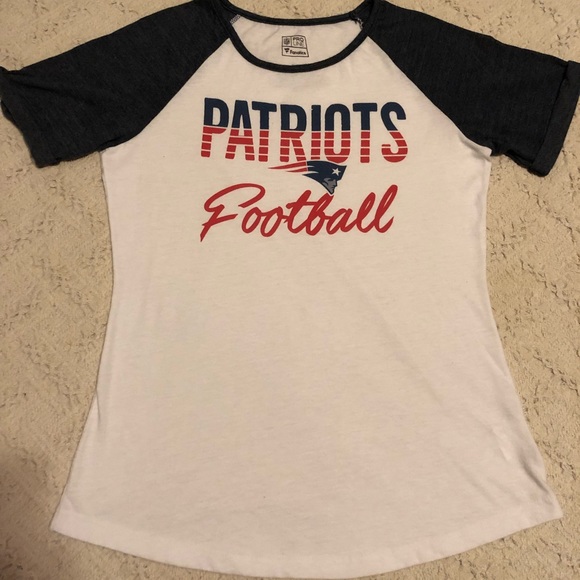NFL Tops - Patriots Football Women’s Tee Shirt Size Sm